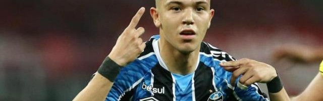 开云品牌-佩佩还没挂靴 波尔图又从巴西签下一个年轻佩佩