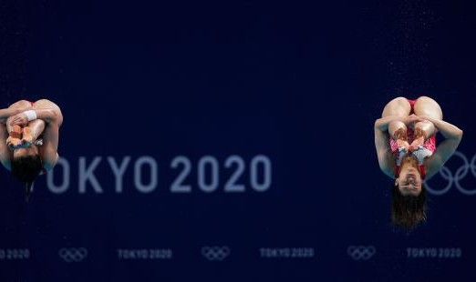 开云品牌-王涵施廷懋稳军心 梦之队女双3米板奥运五连冠